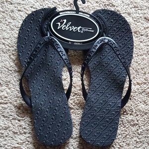 Velvet brand sandals flip flops black 6